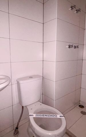 Apartamento à venda com 164m², 3 quartos e 2 vagas Apartamento à venda com 164m², 3 quartos e 2 vagasBanheiro de Serviço