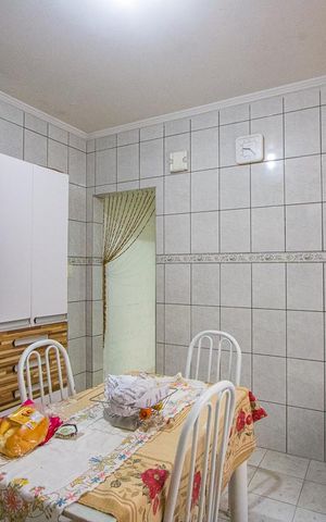 Casa à venda com 89m², 3 quartos e 2 vagas Casa à venda com 89m², 3 quartos e 2 vagasCozinha