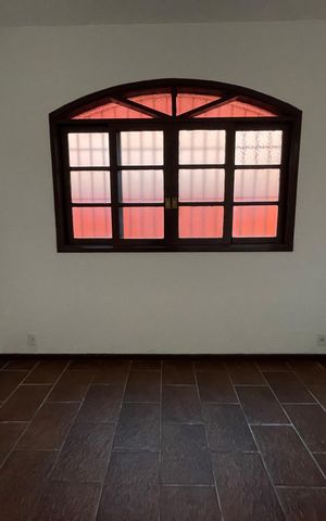 Casa à venda com 150m², 3 quartos e 3 vagas Casa à venda com 150m², 3 quartos e 3 vagasSala de Jantar