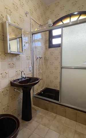 Casa à venda com 150m², 3 quartos e 3 vagas Casa à venda com 150m², 3 quartos e 3 vagasBanheiro