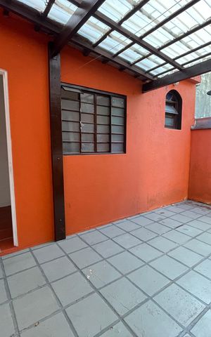 Casa à venda com 150m², 3 quartos e 3 vagas Casa à venda com 150m², 3 quartos e 3 vagasQuintal