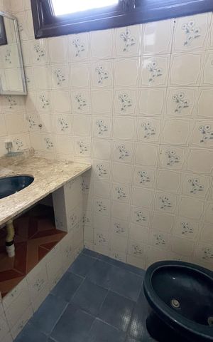 Casa à venda com 150m², 3 quartos e 3 vagas Casa à venda com 150m², 3 quartos e 3 vagasBanheiro 2