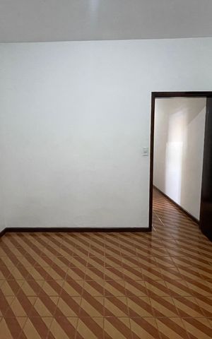 Casa à venda com 150m², 3 quartos e 3 vagas Casa à venda com 150m², 3 quartos e 3 vagasQuarto 1