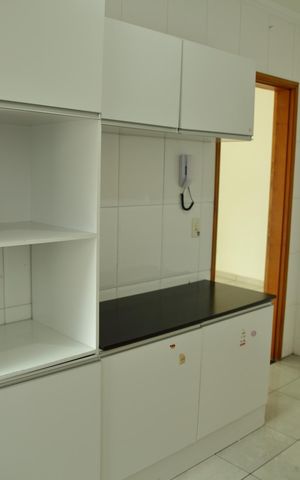 Casa para alugar com 120m², 2 quartos e sem vagaCozinha 