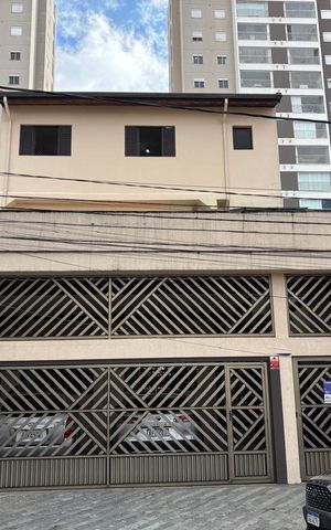 Casa para alugar com 120m², 2 quartos e sem vagaFachada 