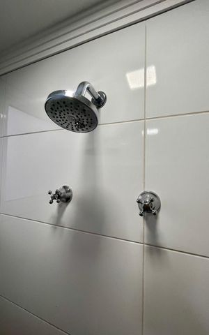Apartamento à venda com 95m², 3 quartos e 2 vagas Apartamento à venda com 95m², 3 quartos e 2 vagasBanheiro Suíte