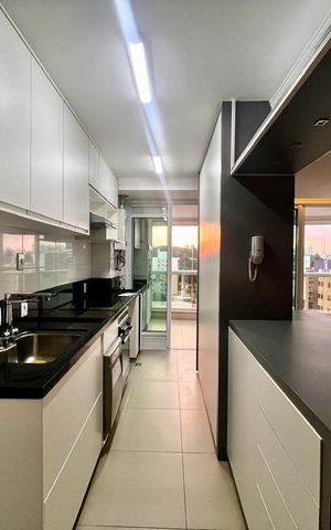 Apartamento à venda com 95m², 3 quartos e 2 vagas Apartamento à venda com 95m², 3 quartos e 2 vagasCozinha/Área de Serviço