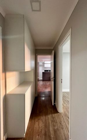 Apartamento à venda com 95m², 3 quartos e 2 vagas Apartamento à venda com 95m², 3 quartos e 2 vagasCorredor