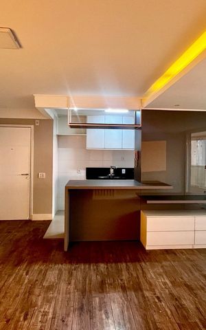 Apartamento à venda com 95m², 3 quartos e 2 vagas Apartamento à venda com 95m², 3 quartos e 2 vagasSala