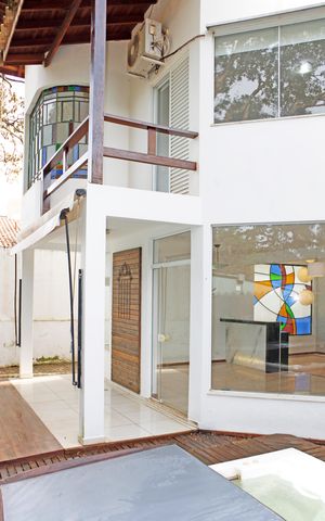 Casa de condomínio para alugar com 300m², 4 quartos e 2 vagasÁrea externa