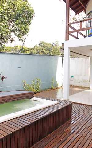 Casa de condomínio para alugar com 300m², 4 quartos e 2 vagasÁrea externa