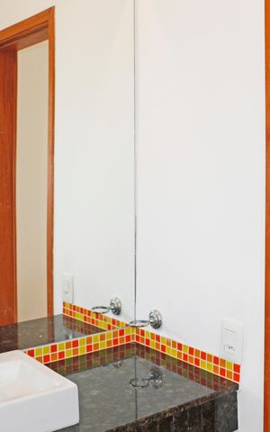 Casa de condomínio para alugar com 300m², 4 quartos e 2 vagasBanheiro da Suíte 4