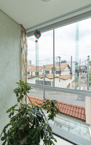Casa à venda com 132m², 3 quartos e 4 vagas Casa à venda com 132m², 3 quartos e 4 vagasVaranda Suíte