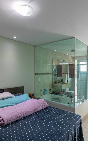 Casa à venda com 132m², 3 quartos e 4 vagas Casa à venda com 132m², 3 quartos e 4 vagasSuíte