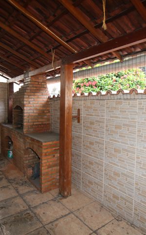 Casa à venda com 69m², 2 quartos e sem vagaÁrea gourmet Churrasqueira