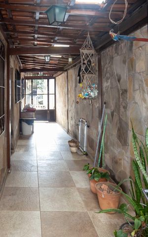 Casa à venda com 337m², 4 quartos e 7 vagasQuintal