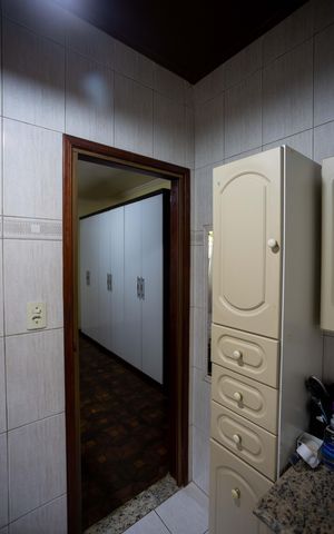 Casa à venda com 337m², 4 quartos e 7 vagasBanheiro da Suíte
