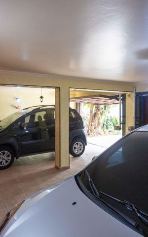 Casa à venda com 337m², 4 quartos e 7 vagasGaragem