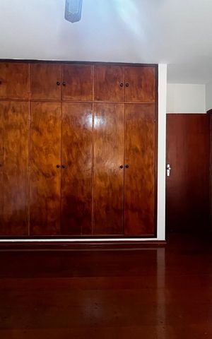 Casa à venda com 355m², 3 quartos e 4 vagasSuíte