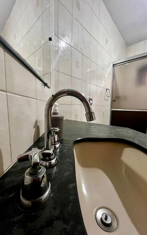 Casa à venda com 355m², 3 quartos e 4 vagasBanheiro 