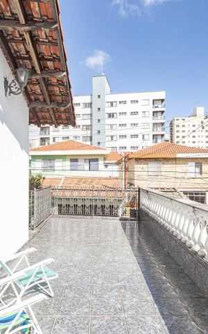 Casa à venda com 180m², 5 quartos e 2 vagasVaranda Suíte