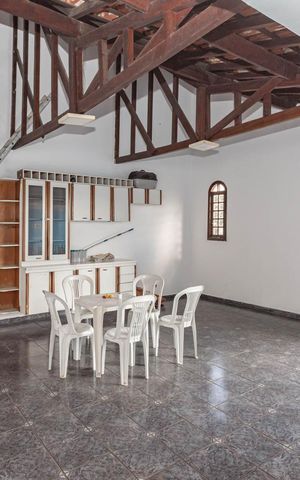 Casa à venda com 180m², 5 quartos e 2 vagasTerraço