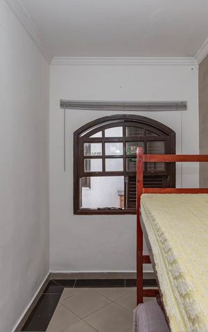 Casa à venda com 180m², 5 quartos e 2 vagasQuarto 2