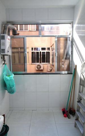 Apartamento à venda com 79m², 2 quartos e 1 vagaÁrea de Serviço