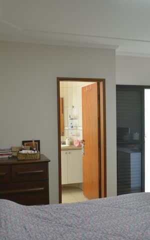 Casa à venda com 191m², 4 quartos e 3 vagasQuarto Suite 2