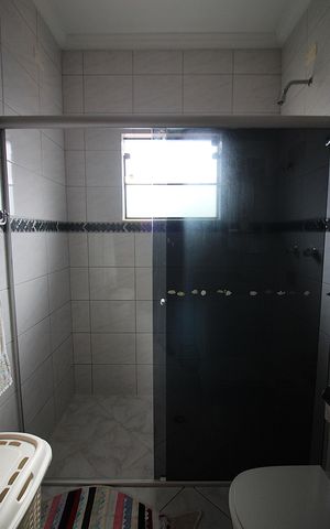 Casa à venda com 600m², 4 quartos e 6 vagasSuíte 3 Banheiro