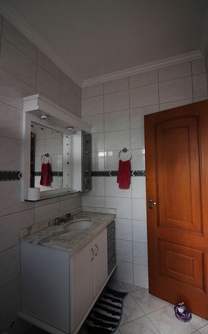 Casa à venda com 600m², 4 quartos e 6 vagasSuíte 3 Banheiro
