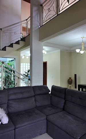 Casa à venda com 600m², 4 quartos e 6 vagasSala