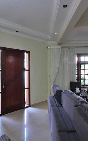 Casa à venda com 600m², 4 quartos e 6 vagasSala