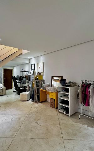 Casa para alugar com 200m², 3 quartos e 2 vagas Casa para alugar com 200m², 3 quartos e 2 vagasSala