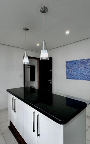 Casa para alugar com 200m², 3 quartos e 2 vagas Casa para alugar com 200m², 3 quartos e 2 vagasCozinha