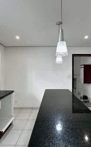 Casa para alugar com 200m², 3 quartos e 2 vagas Casa para alugar com 200m², 3 quartos e 2 vagasCozinha