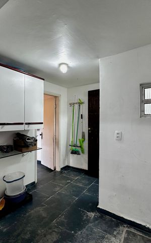 Casa para alugar com 200m², 3 quartos e 2 vagas Casa para alugar com 200m², 3 quartos e 2 vagasÁrea de Serviço