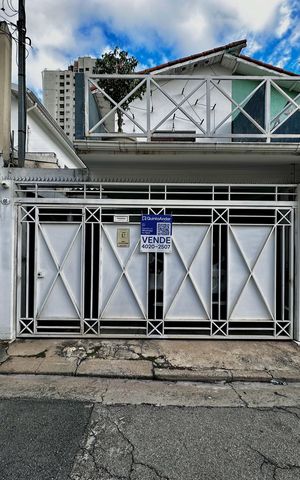 Casa para alugar com 200m², 3 quartos e 2 vagas Casa para alugar com 200m², 3 quartos e 2 vagasFachada