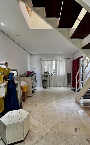 Casa para alugar com 200m², 3 quartos e 2 vagas Casa para alugar com 200m², 3 quartos e 2 vagasSala