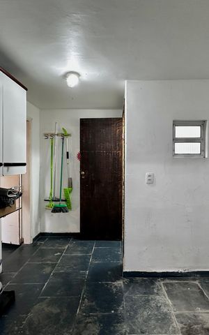 Casa para alugar com 200m², 3 quartos e 2 vagas Casa para alugar com 200m², 3 quartos e 2 vagasÁrea de Serviço