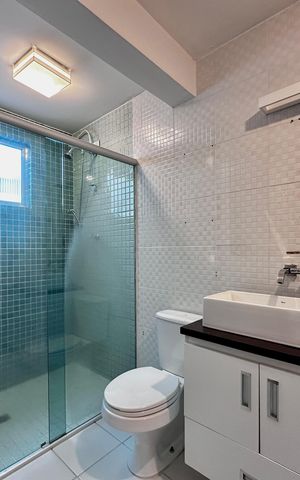 Casa para alugar com 200m², 3 quartos e 2 vagas Casa para alugar com 200m², 3 quartos e 2 vagasBanheiro Suíte