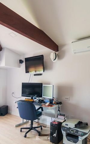 Casa de condomínio à venda com 600m², 5 quartos e 4 vagas