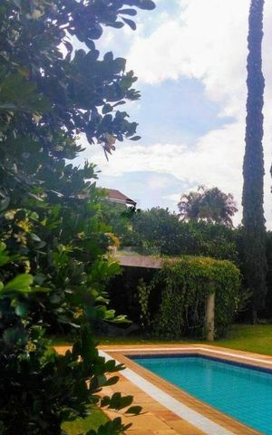 Casa de condomínio à venda com 500m², 4 quartos e 4 vagas