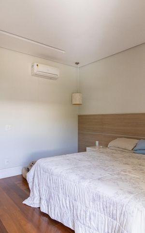 Casa de condomínio à venda com 536m², 5 quartos e 6 vagas Casa de condomínio à venda com 536m², 5 quartos e 6 vagasSuíte 1