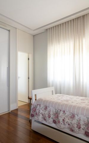 Casa de condomínio à venda com 536m², 5 quartos e 6 vagas Casa de condomínio à venda com 536m², 5 quartos e 6 vagasSuíte 5