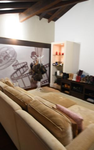 Casa de condomínio à venda com 470m², 4 quartos e 2 vagasSala de TV