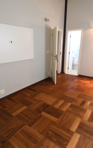 Casa de condomínio à venda com 470m², 4 quartos e 2 vagasQuarto 3 - Suíte