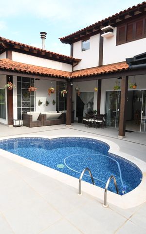 Casa de condomínio à venda com 470m², 4 quartos e 2 vagasPiscina