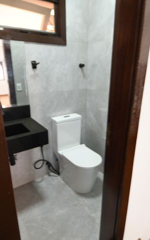 Casa para alugar com 650m², 5 quartos e 4 vagasLavabo