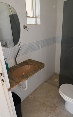 Casa para alugar com 650m², 5 quartos e 4 vagasBanheiro de serviço